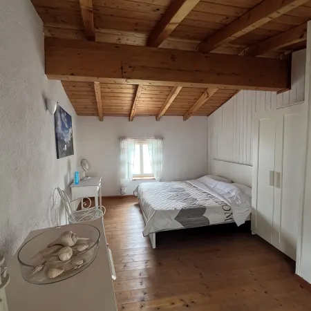 Romantisches Rustico mit Traumhaftem Seeblick in Sehr Ruhiger Lage