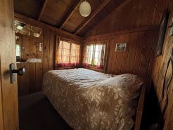 Beautiful Hubbard Lake Waterfront Cottage #2