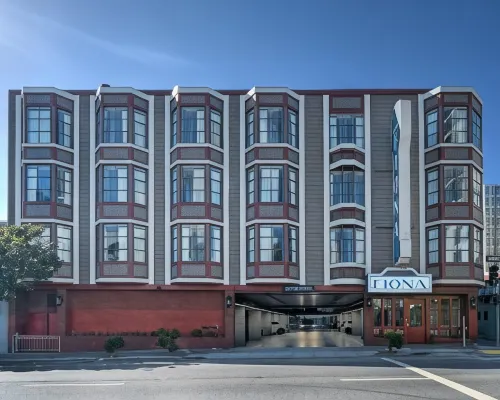 Hotel Fiona – No Resort Fee Hotels near Monarch