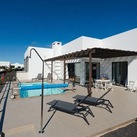 A Special Offer Villa with pool of 150m2.