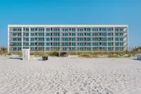Brand New Luxury, 4 Bedroom/3 Bath, GULF FRONT Condo - Kitchens