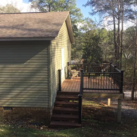 Cozy cabin on Lake Guntersville, Alabama