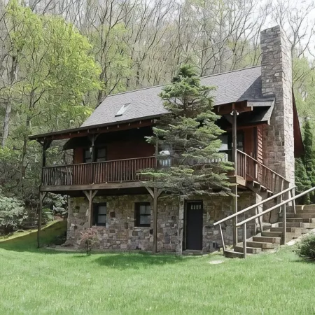 The Blowing Rock Cabin. It’s the Location! 4Br/2BA 5 Mins to Main St Clean/Quiet