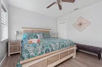 Modern Beachfront Luxury Retreat W Ocean Views - شرفة