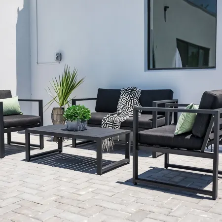 THE OASIS, Brand New Home, Screened in Heated Pool, Close to 5th Ave and Beach