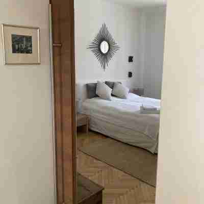 Downtown design Apartment (Aircondition) in historic center - best location Rooms