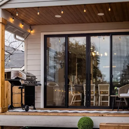 Luxury Modern Farmhouse near DT