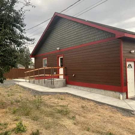 Country 2-Bedroom Cottage with a gorgeous view