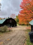 Cozy Cottage Escape on 123 acres - 4-Star