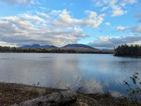 Wilderness Retreat 3-bedroom cabin in Eustis, Maine - Chalets