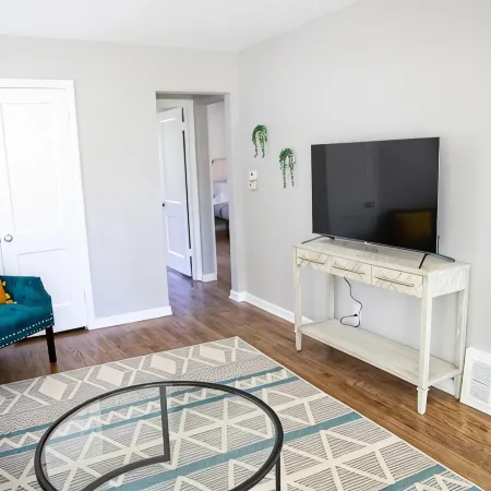 Cute Home, Newly Remodeled, Great Location!