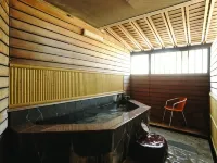 Mamesentaigetsu - Hot Tub