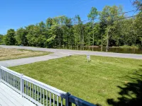 Waterfront house on the upper most portion of the West Branch Delaware. - 3성급