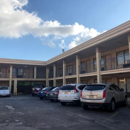 Days Inn by Wyndham Lake Charles
