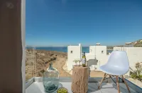 Akrolithos Studios - Ocean View