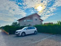 Family Apartments Stefan - parking
