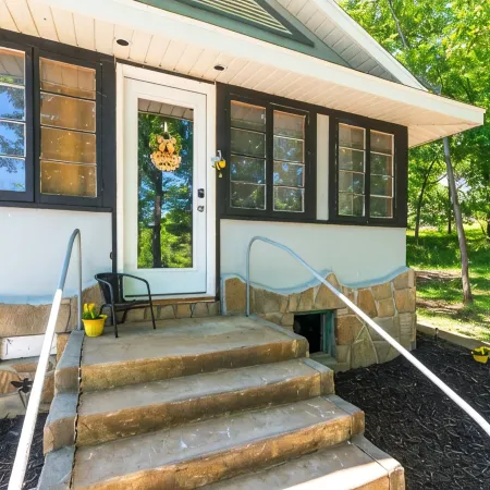 Honey Hive in Rockaway Beach