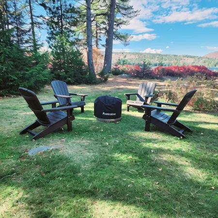 Dog-Friendly Pond Retreat- Hike, Swim Relax, Repeat!