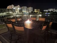 Luxury waterfront townhome, 5 min to beach, pool, boat slip & rooftop deck! - ジャグジー