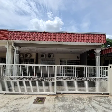 Air-home 135 Kpg Boyan, 3 bedroom, 6 pax, Netflix, Parking