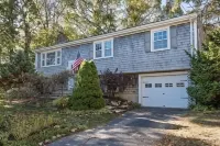 Updated 4Br Close to Downtown Chatham, Beaches, Bike Path & Tennis Pickleball - 2つ星