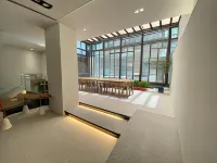 Huru House - 2-Star