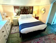 Inhabit A Hobbit House! - 4-Star