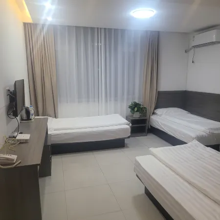 Baicheng Jinhu Hotel