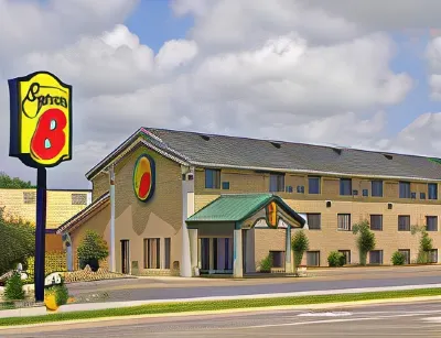 Super 8 by Wyndham Willmar Hotels in Willmar