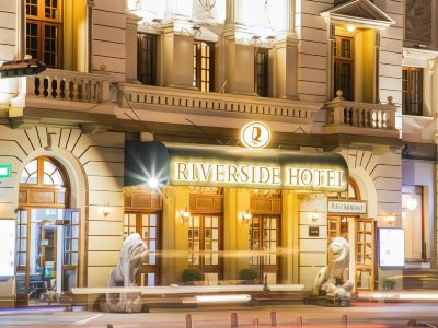 Riverside Hotel In Saigon