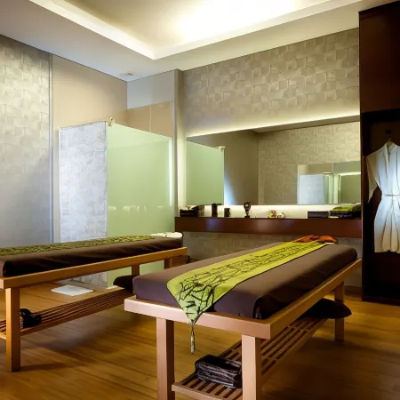 JS Luwansa Hotel & Convention Center