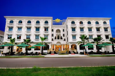 Crown Nguyen Hoang Hotel Hotels near Vinpearl Cable Car