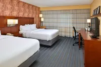 Courtyard Detroit Utica Hotels near Bed Bath & Beyond