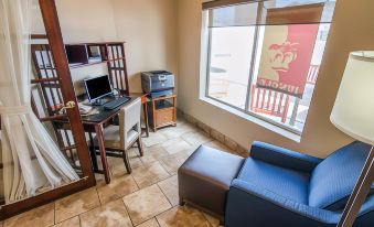 Comfort Inn & Suites Pittsburg