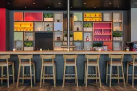 IntercityHotel Dortmund - ที่มีบาร์