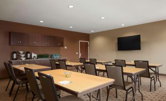 Microtel Inn & Suites by Wyndham St Clairsville/Wheeling