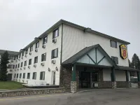Super 8 by Wyndham Coeur d'Alene Hotels in 