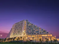 City of Dreams Mediterranean - Integrated Resort, Casino & Entertainment Hotel in zona Limassol Zoo