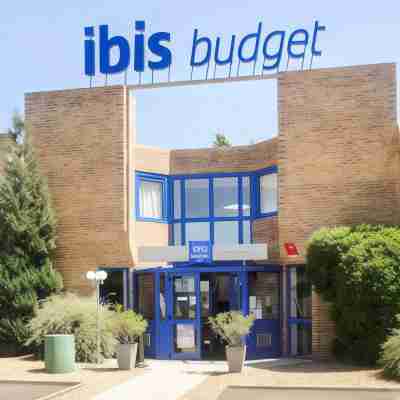 Ibis Budget Chatellerault Hotel Exterior