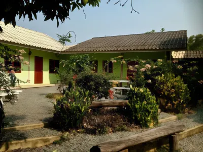Areeya Resort Hotel di 