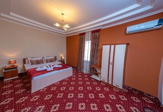 1. 아르칸치 호텔..