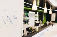 塞格德藝術飯店 - 酒吧
