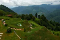 Hobbitchalet Hotel a Camlihemsin