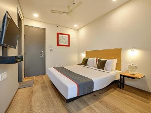 FabHotel F9 Rohini Sector 24