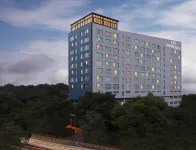 Crowne Plaza Pune City Centre Hotel dekat Bhuleshwar Temple