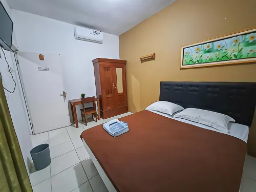 Syafa Homestay Syariah Mitra RedDoorz Hotel a Jenu