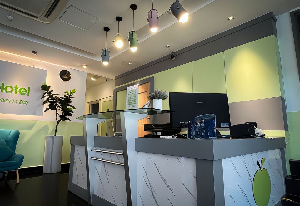 3. 애플 원 호텔 ..