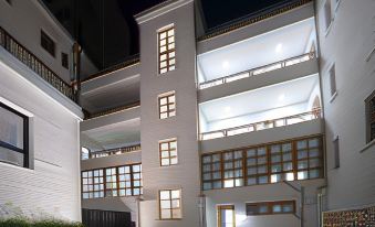 Prisma Suites