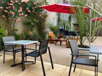 Le Clos d'Orange, Hotel & Ville de Provence فنادق في Uchaux