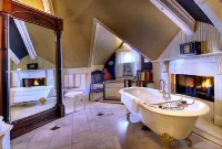 Gingerbread Mansion Hotels in Fortuna